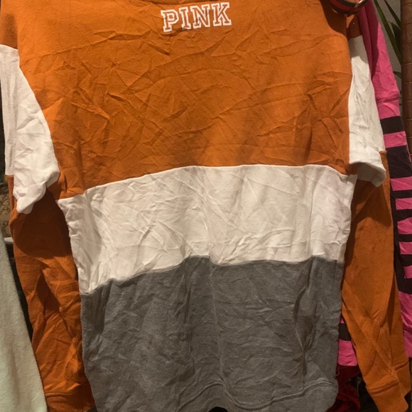 TEXAS Vs PINK SWEATSHIRT - Picture 2 of 2